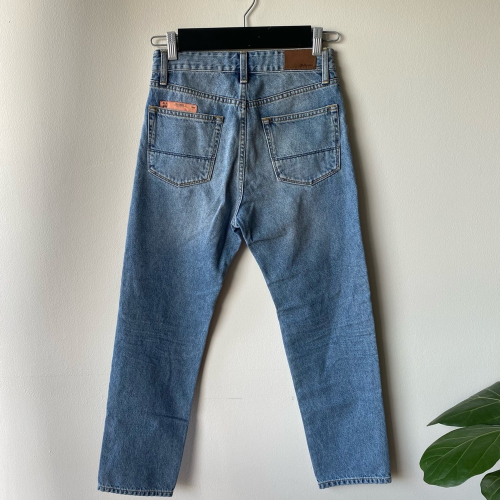 BUY 1 • GET 1 FREE - Bellerose light wash straight leg jean